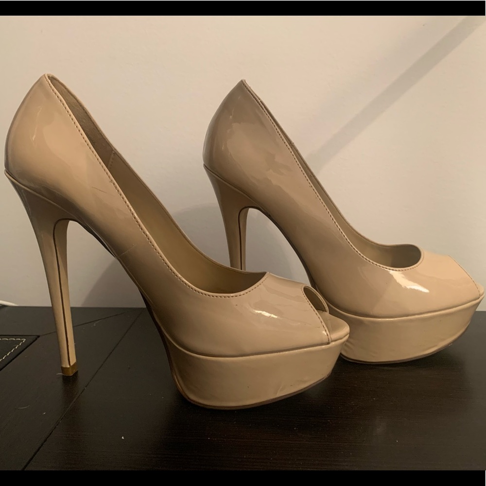 Elegant Nude Peep-Toe Platform Heels